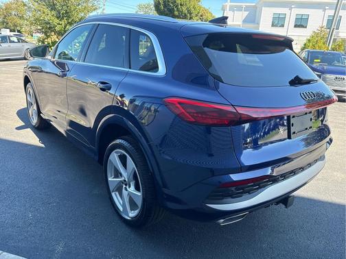 2025 Audi Q5 Premium Plus