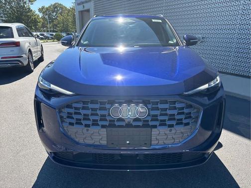 2025 Audi Q5 Premium Plus