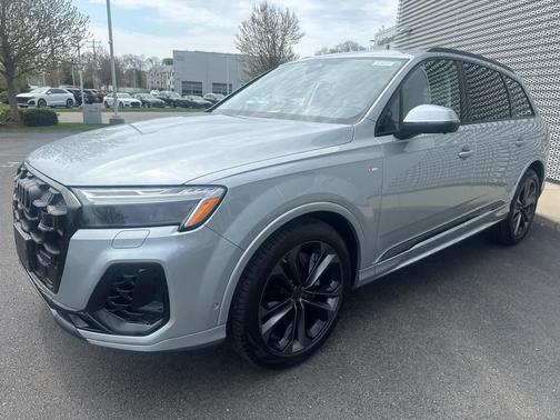 SILVER 2026 Audi Q7 55 Premium Plus