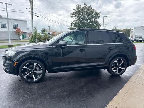 2019 Audi Q7 55 Prestige