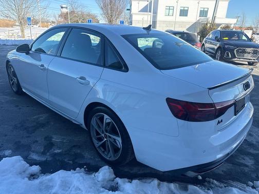 2023 Audi A4 45 S line Premium Plus