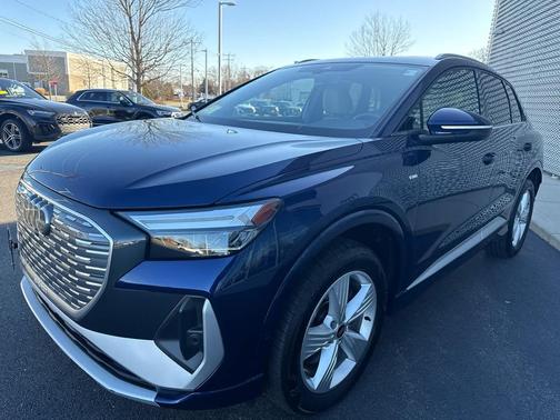 2024 Audi Q4 e-tron Premium Plus 50 quattro