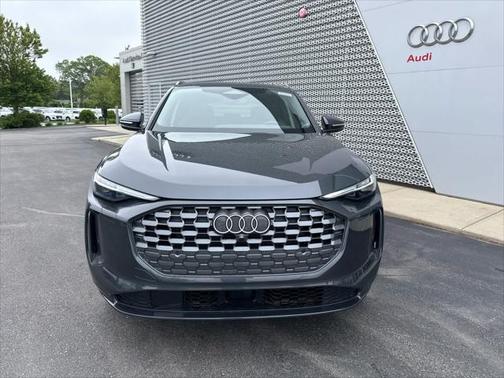 2025 Audi Q5 Premium Plus