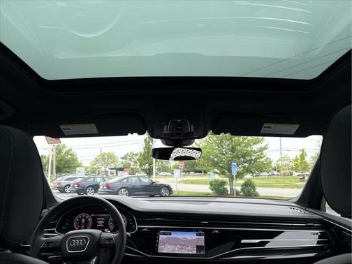 2025 Audi Q7 55 Premium Plus
