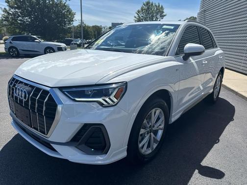 2025 Audi Q3 45 S line Premium Plus