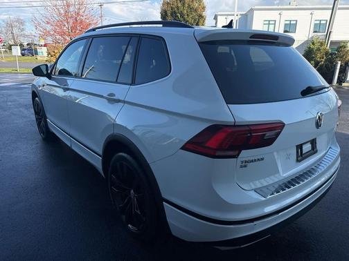2021 Volkswagen Tiguan 2.0T SE R-Line Black 4MOTION
