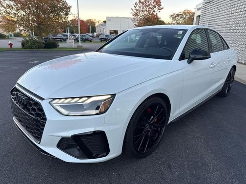 2023 Audi S4 Premium Plus TFSI quattro Tiptronic