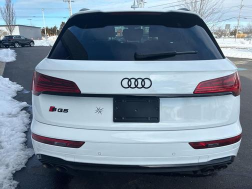 2023 Audi SQ5 3.0T Premium Plus
