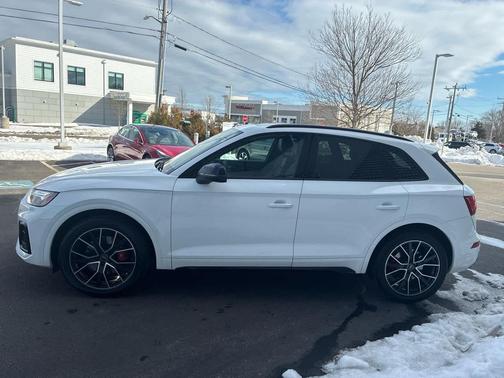 2023 Audi SQ5 3.0T Premium Plus
