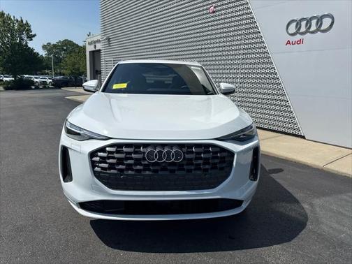 2025 Audi Q5 Premium Plus