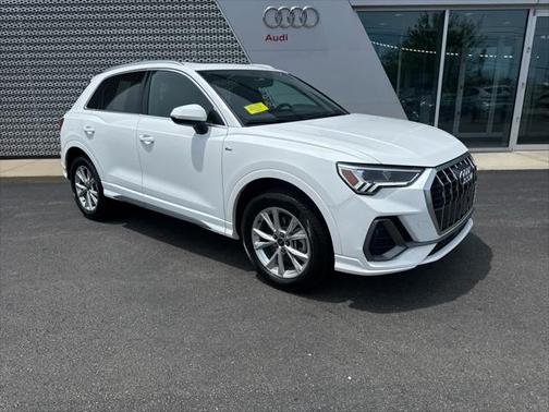 2023 Audi Q3 Premium 45 TFSI S line quattro Tiptronic
