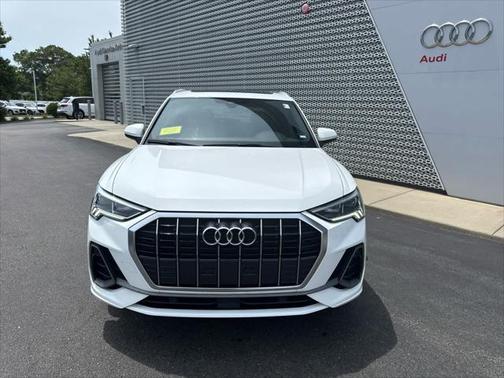 2023 Audi Q3 Premium 45 TFSI S line quattro Tiptronic