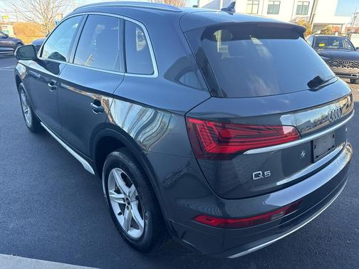 2023 Audi Q5 40 Premium