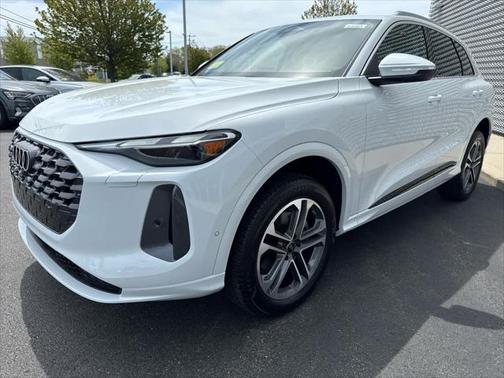 2025 Audi Q5 Premium