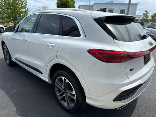 2025 Audi Q5 Premium