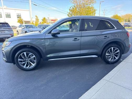 2022 Audi Q5 45 S line Premium