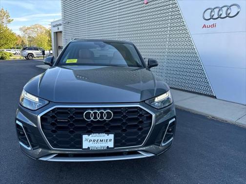 2022 Audi Q5 45 S line Premium