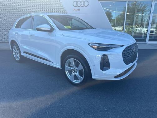 2025 Audi Q5 Premium Plus