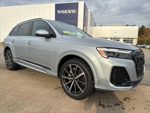 2025 Audi Q7 45 Premium Plus