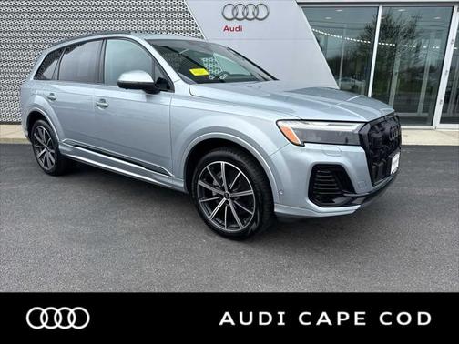 2025 Audi Q7 45 Premium Plus