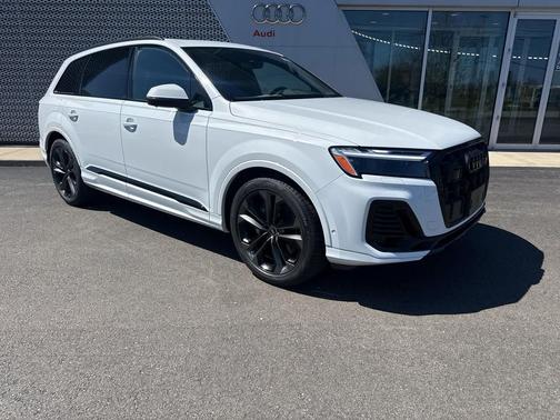 WHITE 2026 Audi Q7 55 Premium Plus