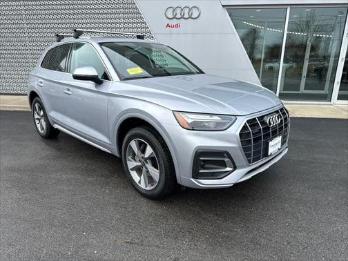 2024 Audi Q5 40 Premium Plus