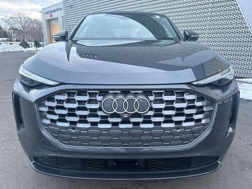 2025 Audi Q5 Premium Plus TFSI quattro S tronic