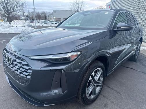 2025 Audi Q5 Premium Plus TFSI quattro S tronic