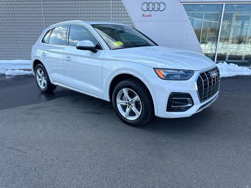 2023 Audi Q5 40 Premium