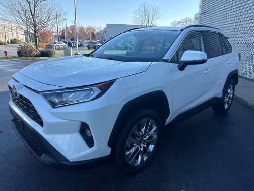 2021 Toyota RAV4 XLE Premium