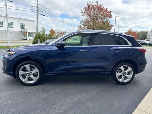2025 Audi Q5 Premium Plus TFSI quattro S tronic