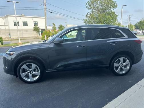 2025 Audi Q5 Premium Plus