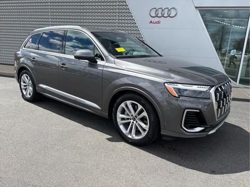 2025 Audi Q7 55 Prestige