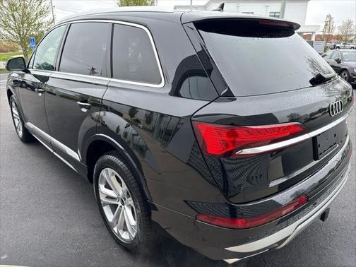 2025 Audi Q7 55 Premium Plus