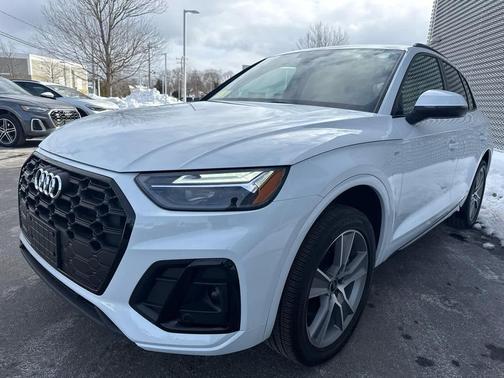 2025 Audi Q5 45 S line Premium