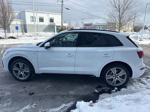 2025 Audi Q5 45 S line Premium