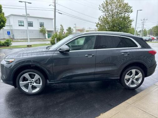 2025 Audi Q5 Premium Plus