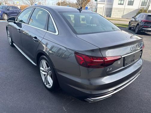 2023 Audi A4 45 S line Premium