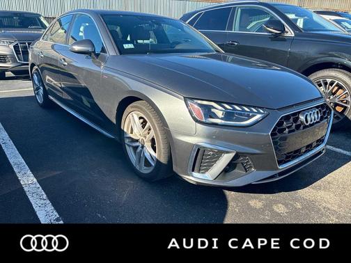 2023 Audi A4 45 S line Premium