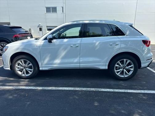 2024 Audi Q3 Premium 45 TFSI S line quattro Tiptronic