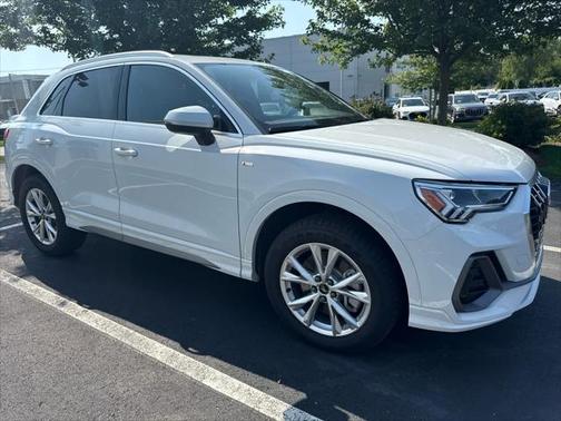 2024 Audi Q3 Premium 45 TFSI S line quattro Tiptronic