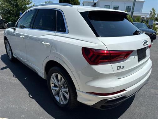 2024 Audi Q3 Premium 45 TFSI S line quattro Tiptronic