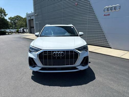 2024 Audi Q3 Premium 45 TFSI S line quattro Tiptronic