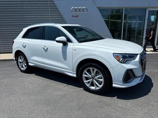 2024 Audi Q3 Premium 45 TFSI S line quattro Tiptronic