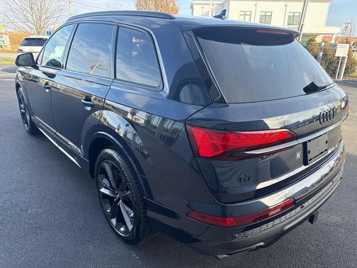 2026 Audi Q7 55 Premium Plus