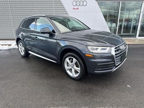 2020 Audi Q5 45 Premium Plus
