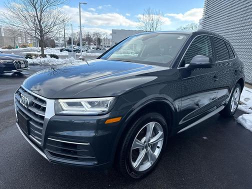 2020 Audi Q5 45 Premium Plus