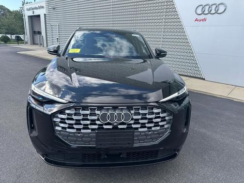 2025 Audi Q5 Premium Plus