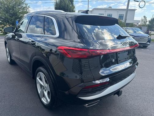 2025 Audi Q5 Premium Plus