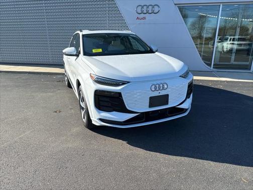2025 Audi Q6 e-tron Premium Plus quattro